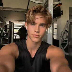 Meet your Posher, Deirdre